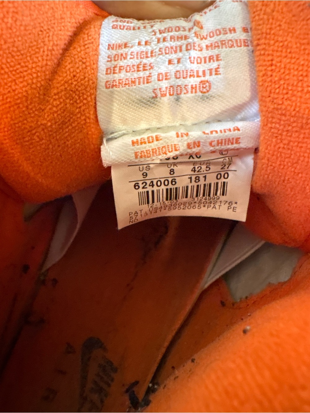 Vintage 90s New York Knicks Nike High-Top Sneakers in White, Orange & Blue - Picture 5 of 5